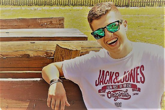 seznamky zdarma pro 20 letseznamka a akademický výkon
